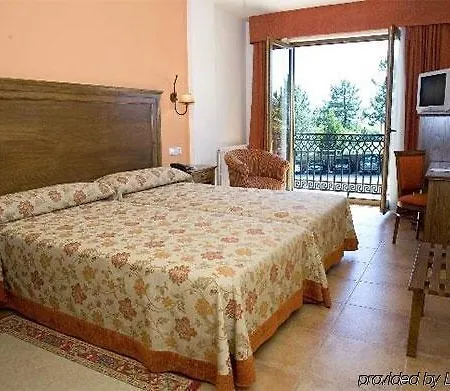 ホテル Abeiras 4*